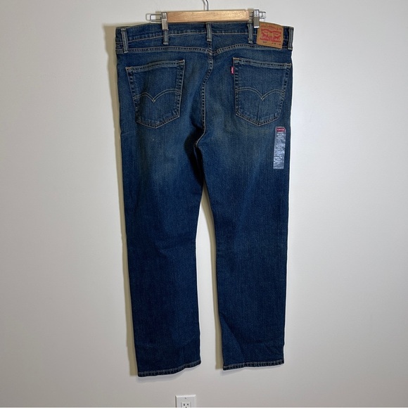 Levi's Men's 505 Size 40x30 Denim Straight Leg Jeans Medium Wash NWT - Picture 2 of 9